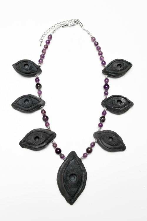 Eyeyeye Ceramic amulet with Amethyst Amethyst is a powerful and versatile stone. It vibrates at a ve