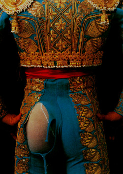 Void-Dance:   Photo By Peter Müller: After A Close Call: César Rincón In His Bullfight