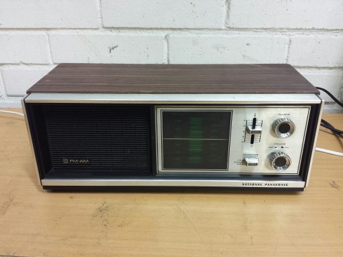 National Panasonic RE-727385 Transistor Radio, 1973