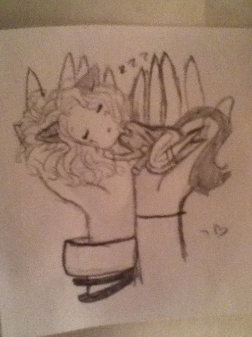 allthatyouknowisfallingapart:  I CAN’T GET OVER KITTY LAUREN  JADE I LOVE YOU AND YOUR DRAWING ABILITIES