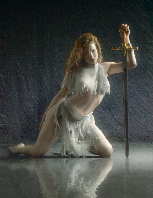 wickedwomenwarriors:  Warrior by Teddy-bear 1