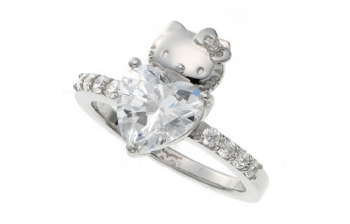 dahbahtman:  Geek Engagement Rings R2-D2 (Star Wars) Star Trek Insignia (Star Trek) Tri Force (Legend of Zelda) Spiderman  Hello Kitty  Decepticon (Transformers) Space Invader  Playstaion  Portal Metroid  Geek Engagement Rings Boxes Geek Engagement