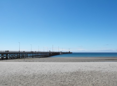 Muelle, la playa y la bahía de &ldquo;Golfo Nuevo&rdquo;, Puerto Madryn, Chubut, Argentina, 2008.The