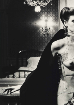 gabbigolightly:  Photographed by Helmut Newton