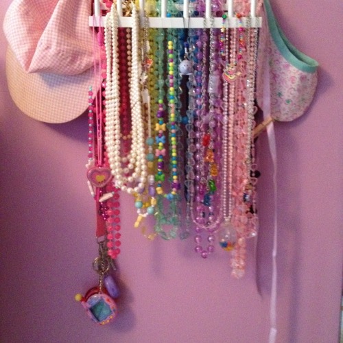 justforyoumiranda: that time i went home for the weekend and took a bunch of photos of my room bc i 