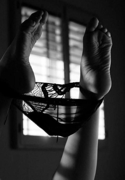 charlyssecret:wish you all a nice evening ☀️😎🔥😈🔥🍸