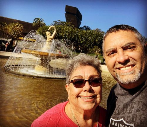 Mom, Tge De Young Museum, California Academy of Science, Golden Gate Park, gorgeous day. You can’t beat that. Amen 🙏🏽❤️😎❤️❤️ (at California Academy of Sciences) https://www.instagram.com/p/B4bgSnGABkv/?igshid=1ameruc27dyis