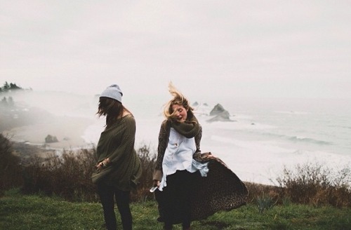 with-grace-and-guts:  Rachelcast // Instagram {studiocastillero.com}