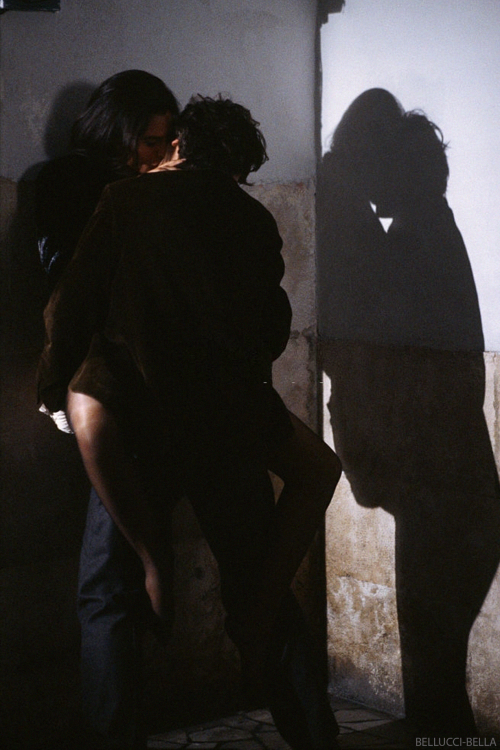 bellucci-bella:Monica Bellucci in La Riffa (1991)