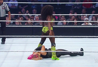 bulletbitch:  nipsndnaps:  akuma-da-titan:  That ass shake at the end tho! Smh  She’s