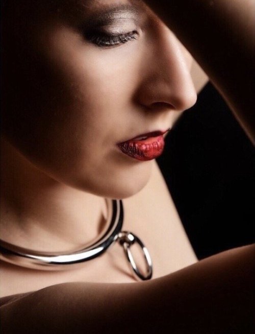 brokenexdommebridget:  pet-christina:owner-of-christina-lexi:  pets 24/7 collar ….xox   My greatest possession x Beautiful permanent slave collar….she is blissful in her subservience.