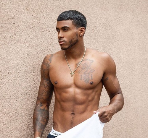 hot-black-guys-for-the-win:  Yess 😍😍🙊💦