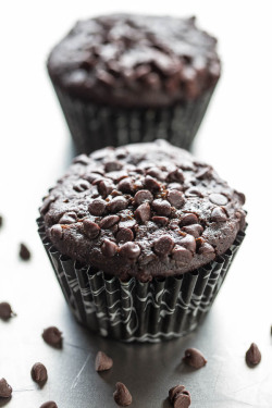 sweetoothgirl:  TRIPLE CHOCOLATE ZUCCHINI MUFFINS   