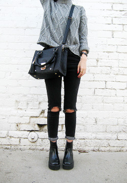 stylestreetfashion:Black Skinny Jeans