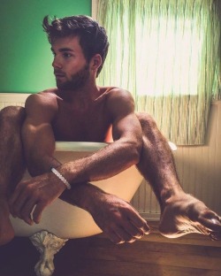 heavenforgays:  MORE PHOTO