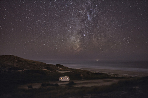 scalesofperception: A Van in the Sea | Alessandro Puccinelli Limitless freedom SoP | Scale of Enviro