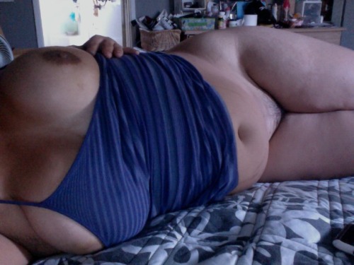 random-chubby-curves: Good Morning!!! :)