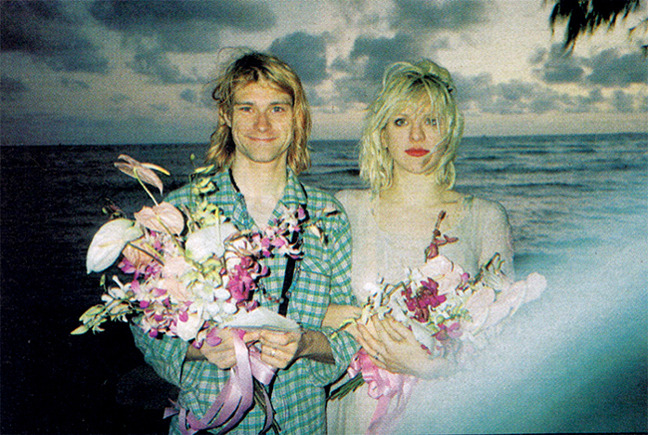 kurt-is-my-beautiful-boy:  Kurt and Courtney were married on February 24, 1992, Waikiki