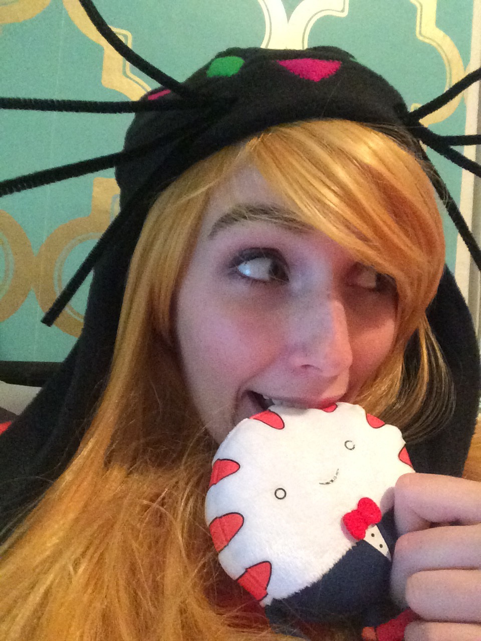 Got in my hat and a small peppermint butler today for my Susan strong cosplay!