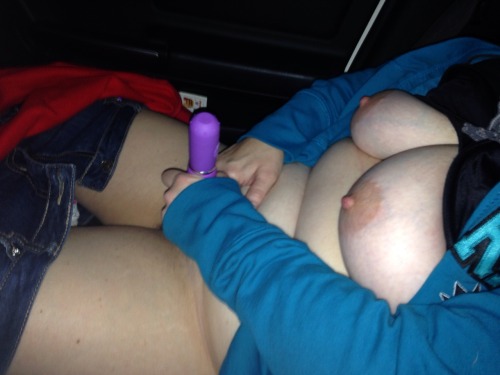 3lbsofpeaches:  Thanks for another amazing submission!  Wish I was there to suck her beautiful tits :)Fun in the car. CJ said her orgasm was good and deep!-BD  #stillhotforeachother