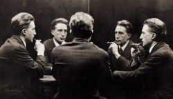 photo-reactive:Marcel Duchamp Self-Portrait,