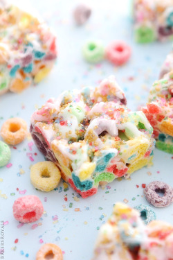 foodffs:  Cereal Marshmallow BarsReally nice