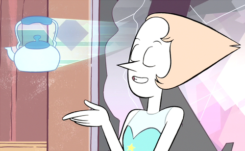 kasukasukasumisty:   artemispanthar replied to your post: “We can turn into objects, we can chan…  I wonder if that means Pearl will turn into a tea kettle at some point   Her biggest fantasy is bound to happen one day  well if the hand thing