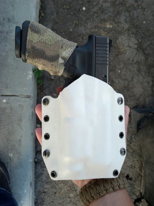 247Combat Holster Glock 17 + Light In white Will be one of the last holsters I make.