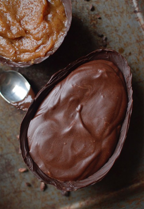sweetoothgirl:  raw chocolate egg filled with caramel and chocolate mousse 