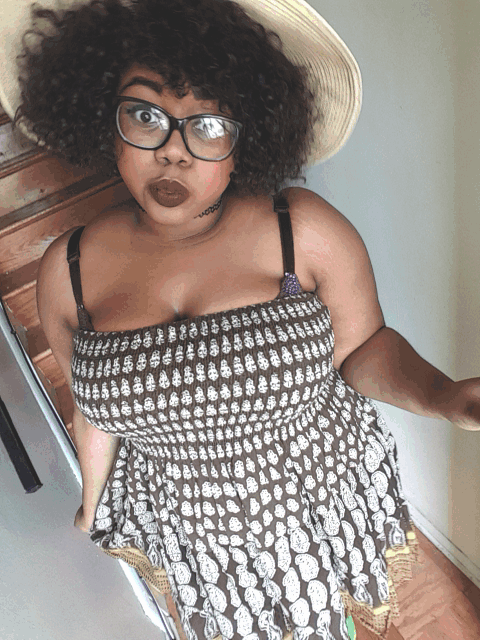 food-n-words:  afatblackfairy:  Fat Arms, Brown Skin and Carefree 😜  If you think