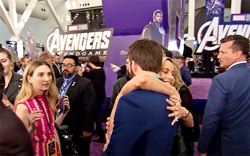 fluturojdallandyshia:Brie Larson & Chris Evans at the ‘Avengers: Endgame’ World Premiere