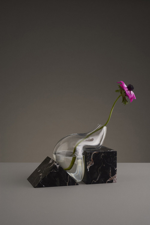 myampgoesto11:INDEFINITE VASES BY STUDIO EOAbout: The project is an exploration of the relation