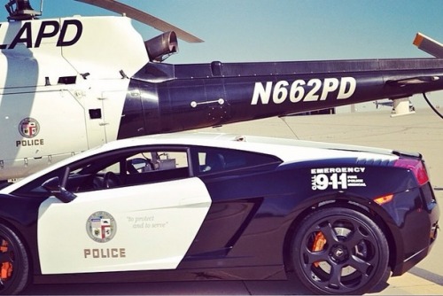 red-dirt-roads:12-gauge-rage:So the LAPD has a Lamborghini…Seriously, is this money poorly spent or 