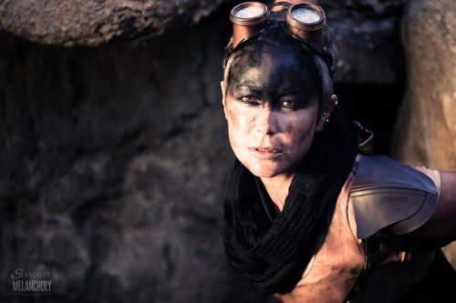 justanotheridijiton:Kim Rhodes as Furiosa Makeup by @vic_righthand Photography by @MelancholyPhoto  