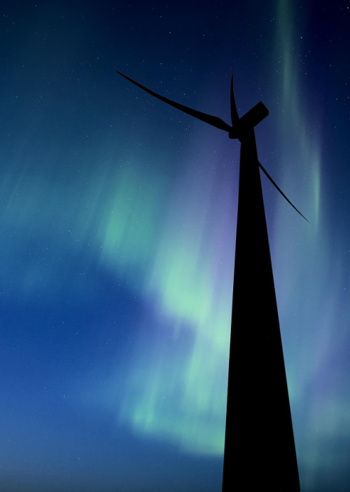 outdoormagic: Wind Power and Northern Lights by Mark Duffy
