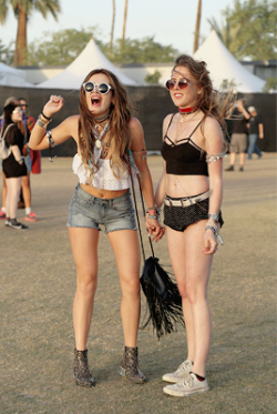 dailybellaedits:  April 15: Bella Thorne and Bella Pendergast at Coachella Valley Music and Arts Festival in Indio. 