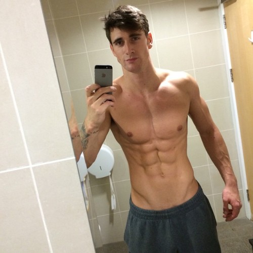 creamthejeans:  www.creamthejeans.tumblr.com