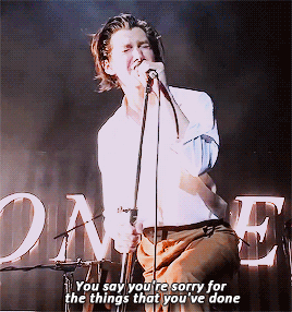thunder-thiefs: It’s you, not just another mouth in the lipstick vogue Arctic Monkeys - Lipsti