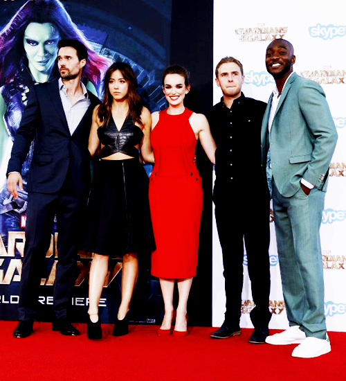 americate:
“ Brett Dalton, Chloe Bennet, Elizabeth Henstridge, Iain de Caestecker, and BJ Britt at the Guardians of the Galaxy Hollywood World Premiere
”