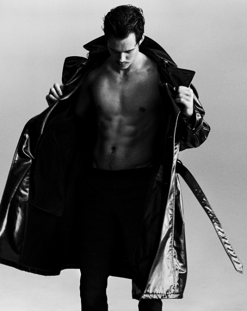 henryscavills:BILL SKARSGÅRDphotographed by Daniel Jackson for GQ Magazine (July 2018)