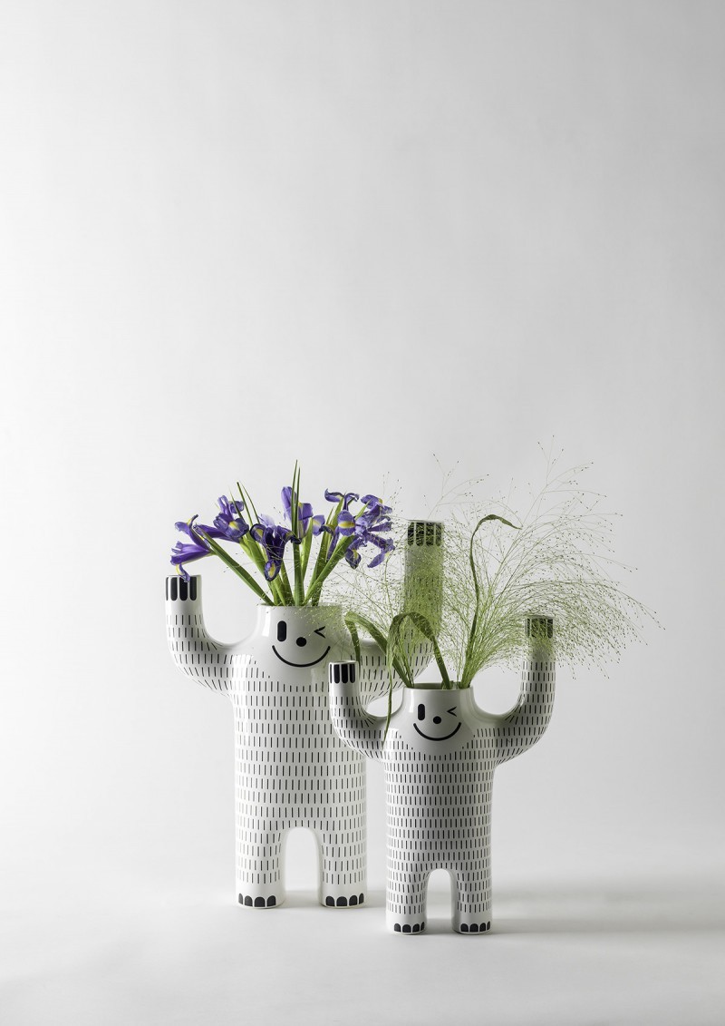 mynameis-big:    Happy Yeti Vases, funny  “ I always found the Yeti story funny
