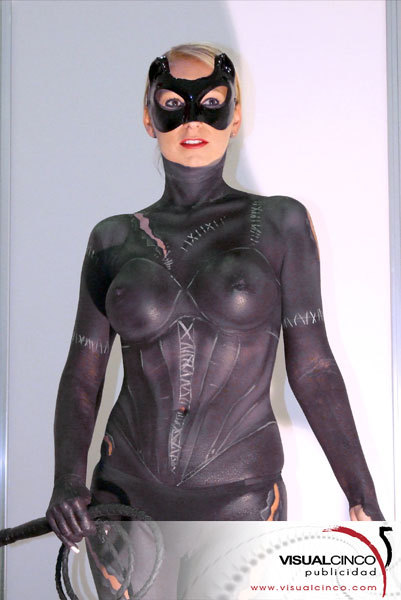 batman-bodypaint:  UPFRONT Mexico Catwoman I by darthstrider 