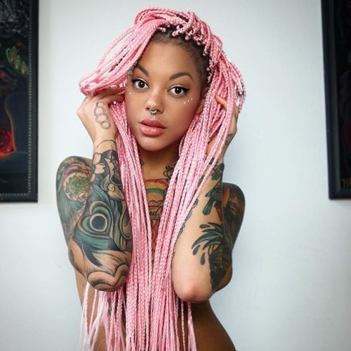 itsnotareligion: ishitcupcakesandpeeglitter: stemmuffin: Beautiful, Talented Tattoo Artist,Painte