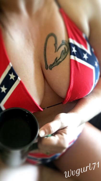 womaninneedofsanity:  cinsity2-0:  I’d like to celebrate a few of the real Tumblrs that give a ❤️ and write genuine comments on our pics. We all enjoy the models posted but they never seem to reblog us, thank you ladies for making me smile each