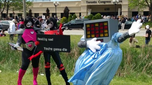 I was Oh! One True love Mettaton at Anime North this year. Fun times were had. Took a bunch of pics 