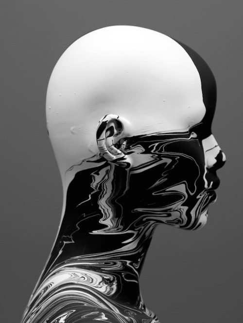 thvndermag:  http://www.thvndermag.com/uncategorized/heyniek-mannequins-handmade-for-modebelofte/ 