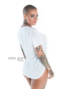 christymackxo:    Digital Icon Photography.