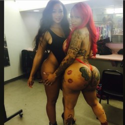 skrippapeauxs:  @izzlovely & @thebody_3x