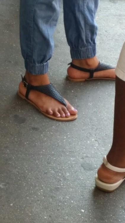Got this cute sista waiting for the bus. Seems like I can only get Black girls at the bus stop!