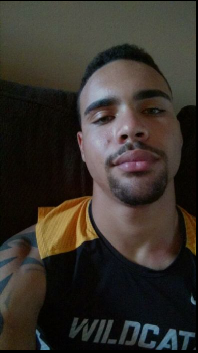 straightdudesnudes:  Let the biracial stud fest commence! Darrin is a hot biracial